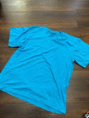 DIKOTOMY Classic Men's V-Neck SLIM FIT FITTED T-Shirt AQUA Blue SZ L